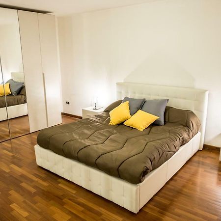 Hotel Il Salotto Di Nonna Cornelia 2 à Naples Extérieur photo