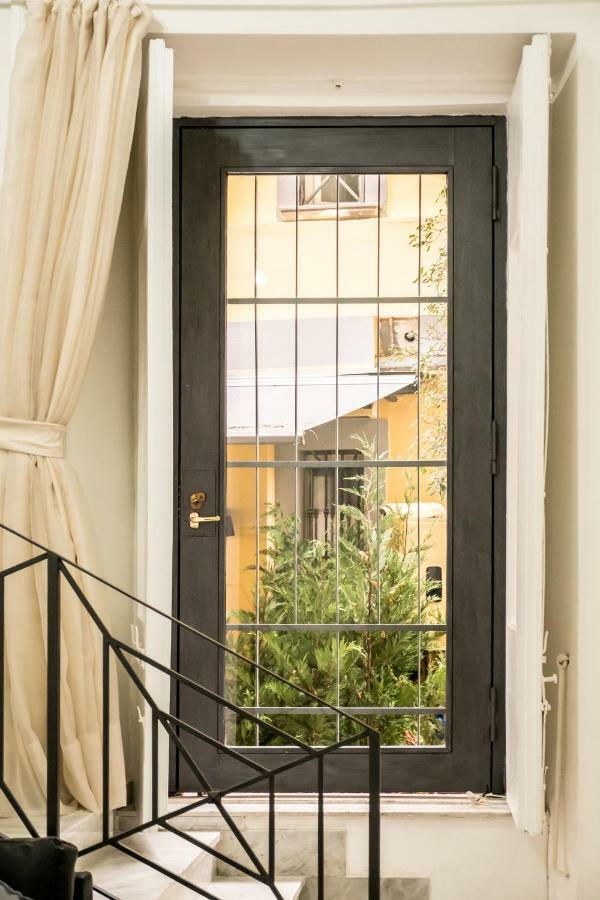 Hotel Il Salotto Di Nonna Cornelia 2 à Naples Extérieur photo