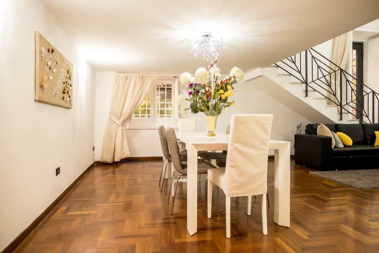 Hotel Il Salotto Di Nonna Cornelia 2 à Naples Extérieur photo