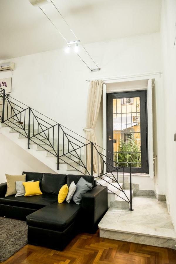 Hotel Il Salotto Di Nonna Cornelia 2 à Naples Extérieur photo
