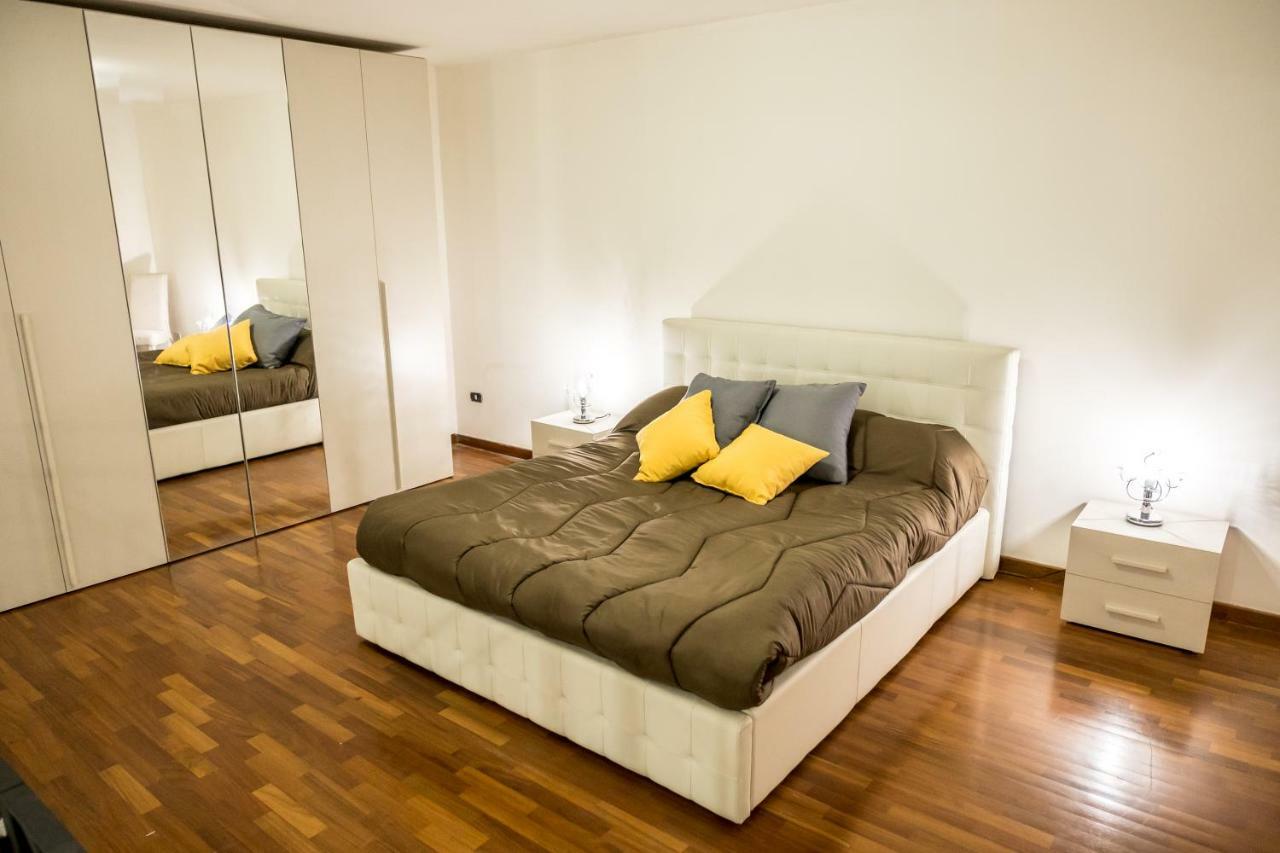 Hotel Il Salotto Di Nonna Cornelia 2 à Naples Extérieur photo