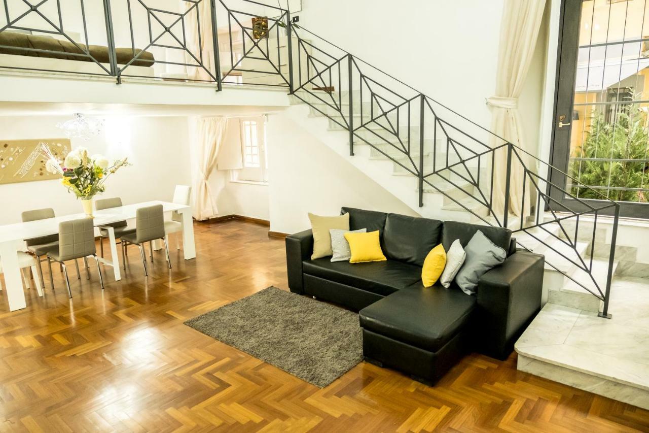 Hotel Il Salotto Di Nonna Cornelia 2 à Naples Extérieur photo