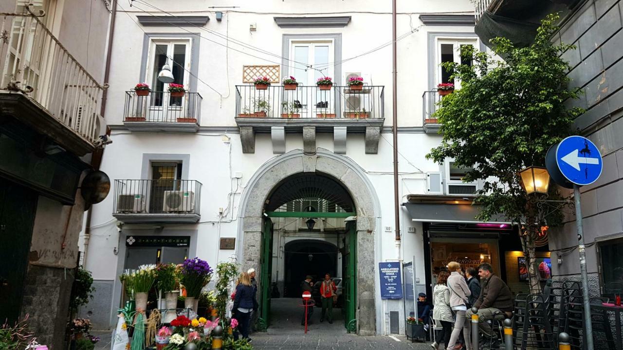 Hotel Il Salotto Di Nonna Cornelia 2 à Naples Extérieur photo