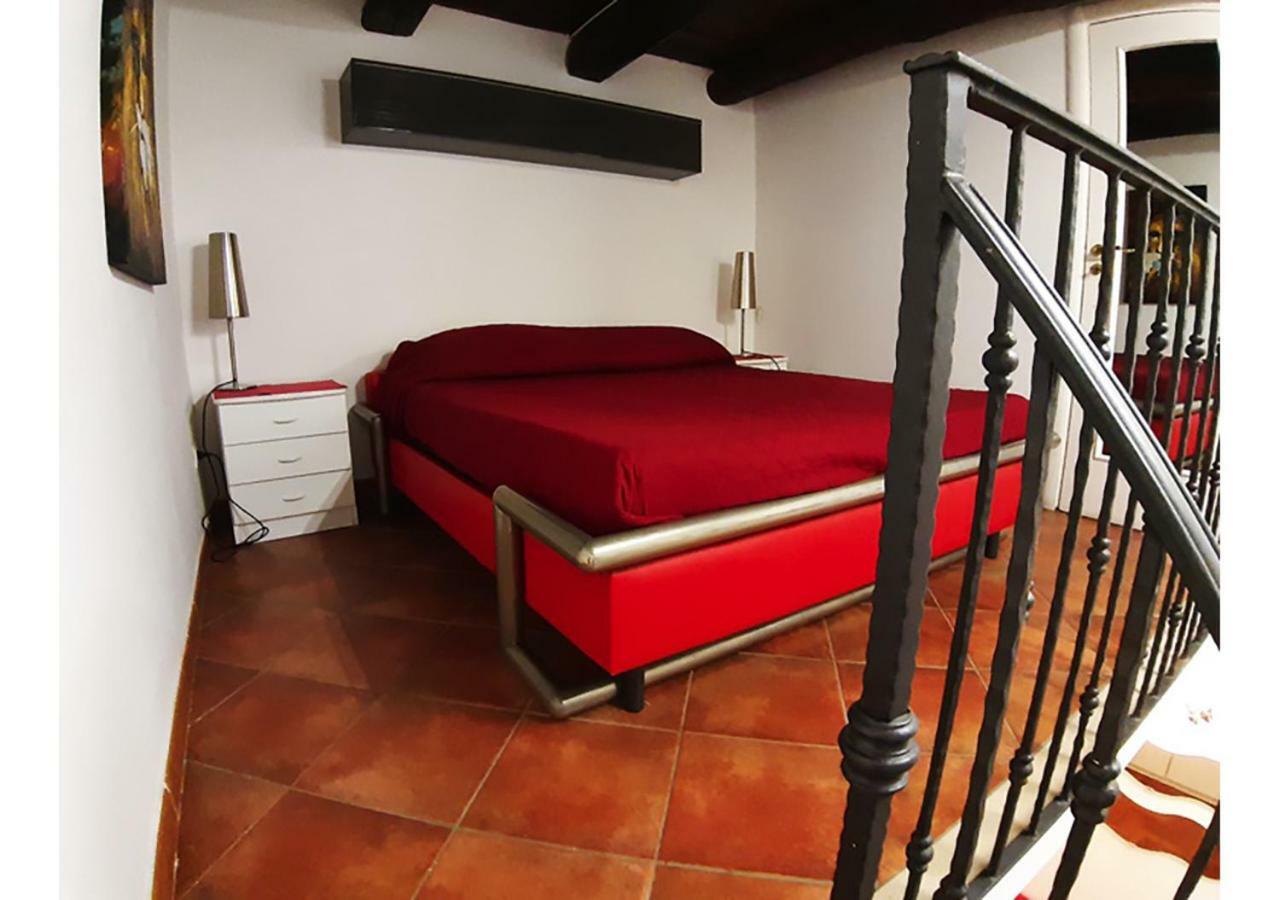 Hotel Il Salotto Di Nonna Cornelia 2 à Naples Extérieur photo