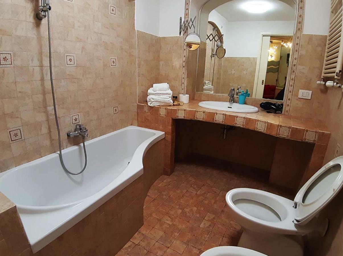 Hotel Il Salotto Di Nonna Cornelia 2 à Naples Extérieur photo